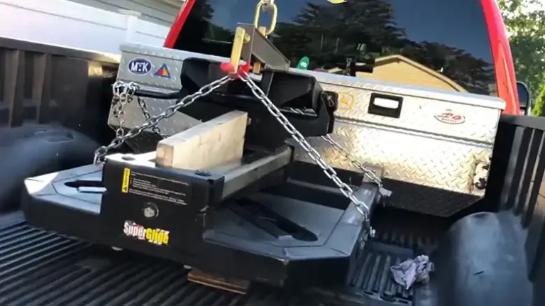 How to Remove 5th Wheel Hitch From Truck Bed? Easy Steps Guide