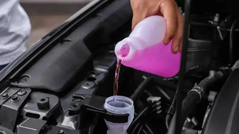 Can RV Antifreeze be Used as Windshield Washer Fluid
