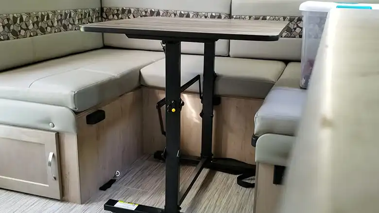 How to Collapse RV Table