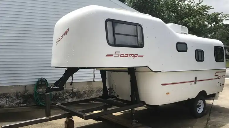How to Convert a Fifth Wheel Camper to a Bumper Pull