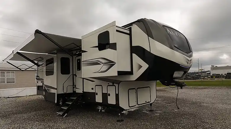 Best 5th Wheel RVs for Full Time Living