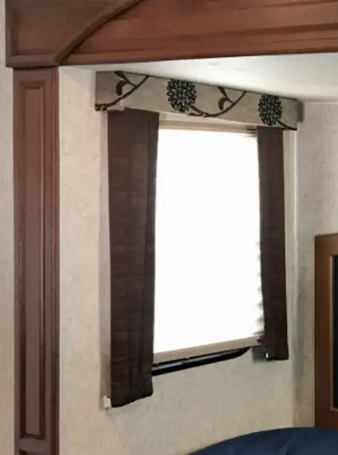 How Do You Remove Window Valance in RV