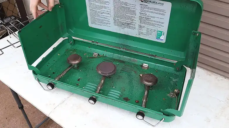How to Clean Camping Stove Burners