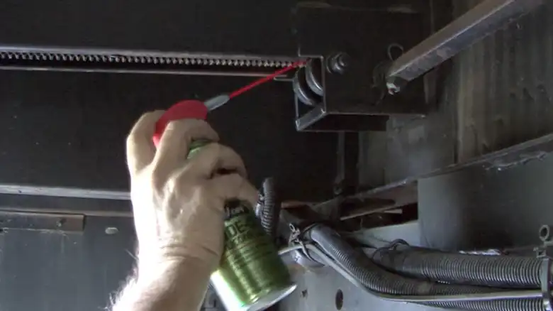 How to Lubricate RV Slide Outs