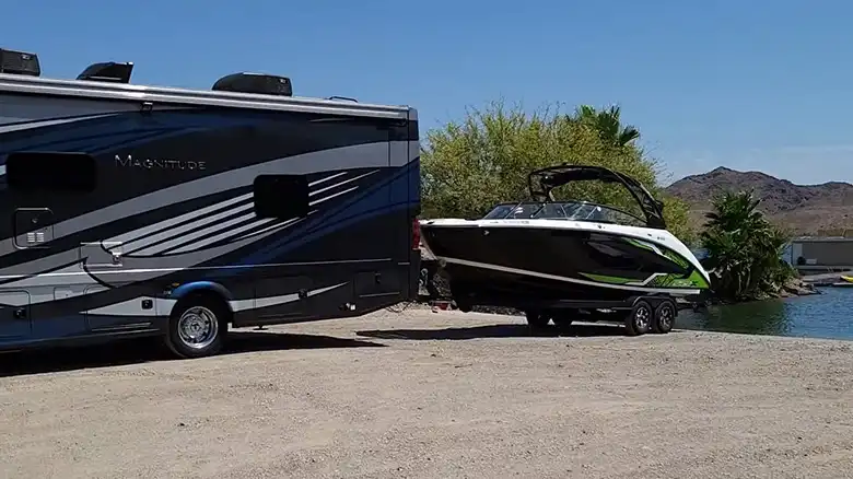 Can a Class C Motorhome Tow a Boat