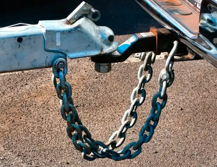 Connect Chains Using Correct Hardware to Solid Attachment Points