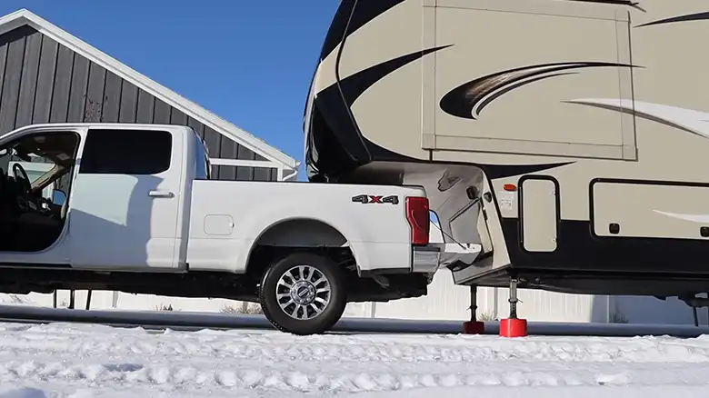 Do I Need a Dually to Tow a Fifth Wheel