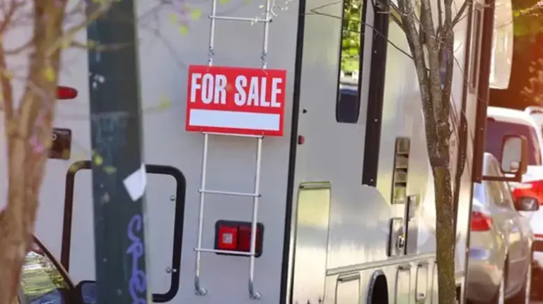 How to Buy an RV From a Private Seller Who Has a Loan
