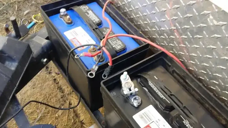 How to Charge RV Battery When Boondocking